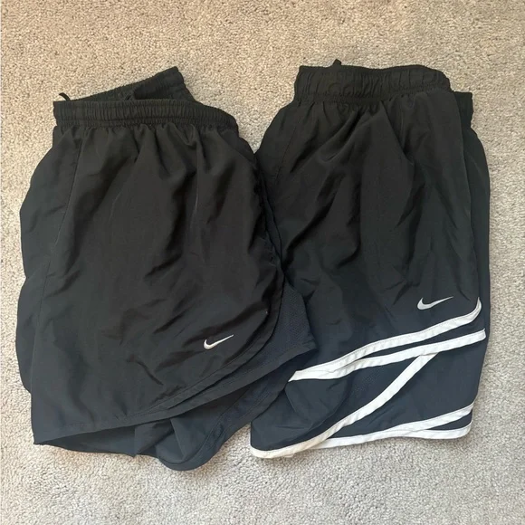 Nike Women's Dry Tempo Plus Size Shorts | 2 Pairs - Picture 4 of 7